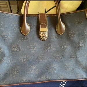 Dooney and bourke bag